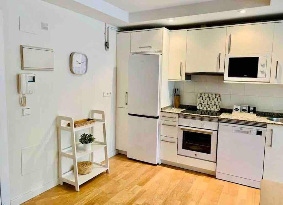 Precioso - Moderno Terraza Y Parking, 2 Hab, 2 Banos, 6-7 Pers - Dispo 15 Al 18 Jun Ultima Hora!! Daire Llanes Dış mekan fotoğraf